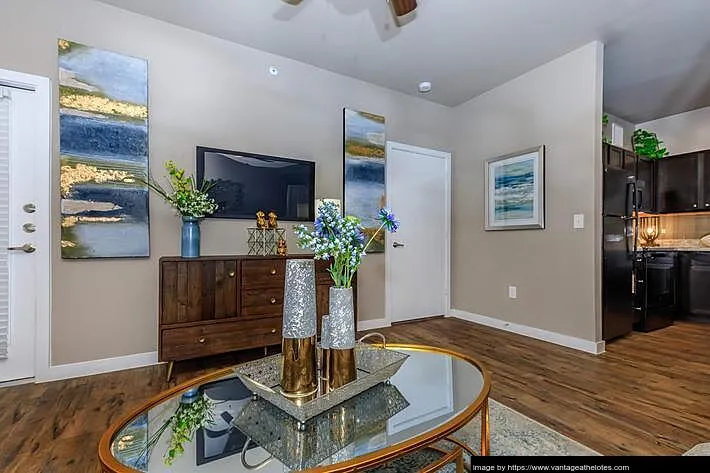 Vantage at Helotes - Photo 44 of 147